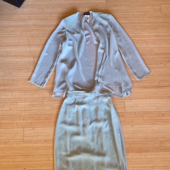 Formal seafoam color skirt set - Picture 3 of 8